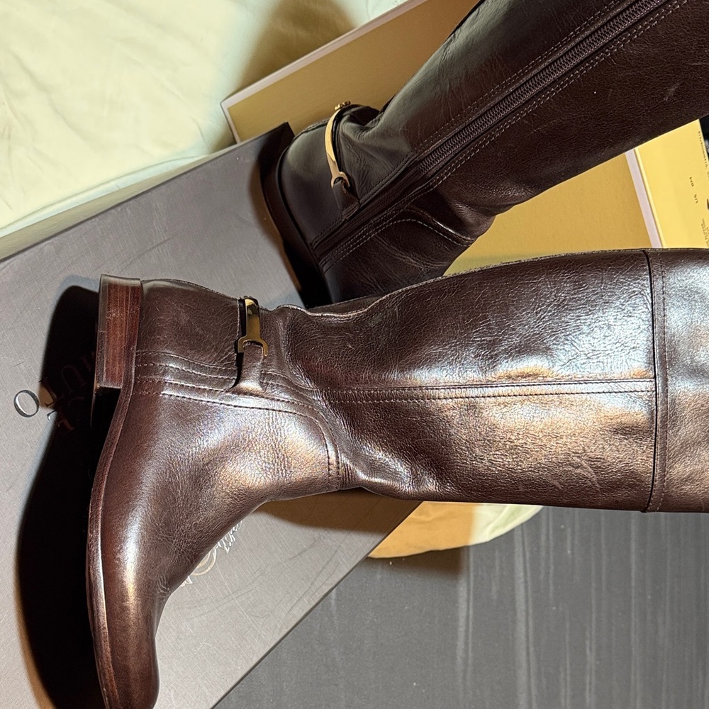 Tory Burch Brown Heeled Boots